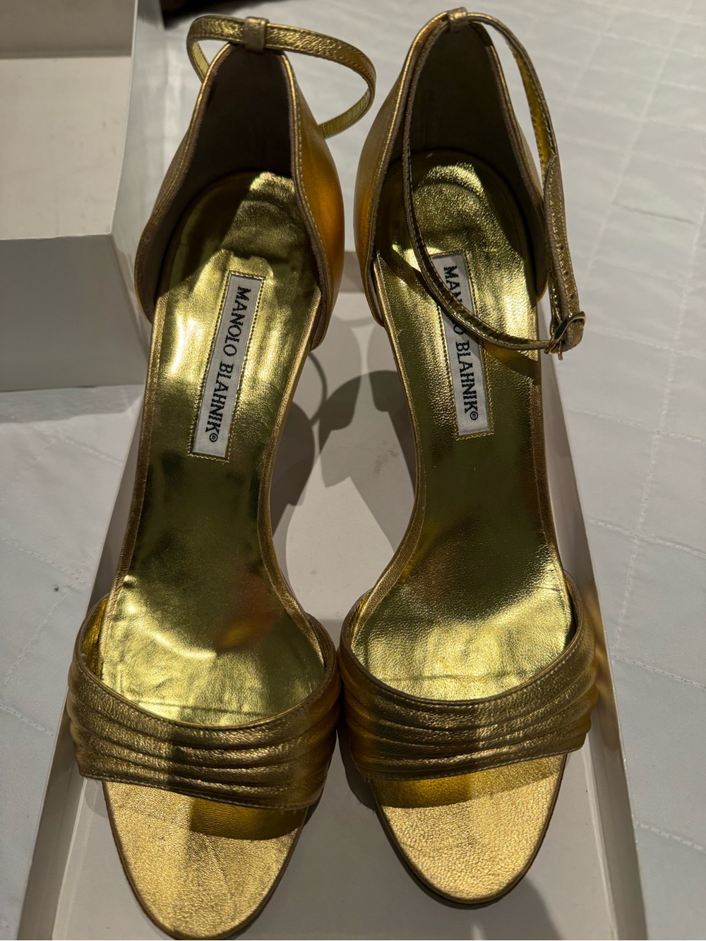 Manolo Blahnik, metallic gold strappy heels size 8 - Picture 1 of 12